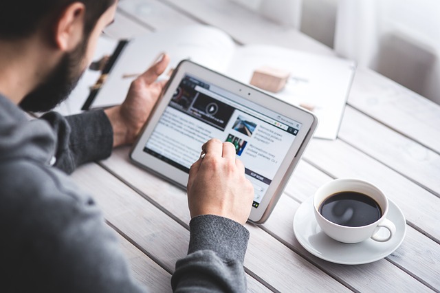 Importance of blogging tablet